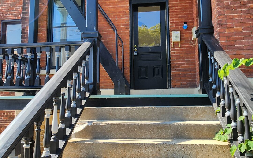 129 N. 2nd Street Unit #5 Rockford Illinois- $1,000.00 month
