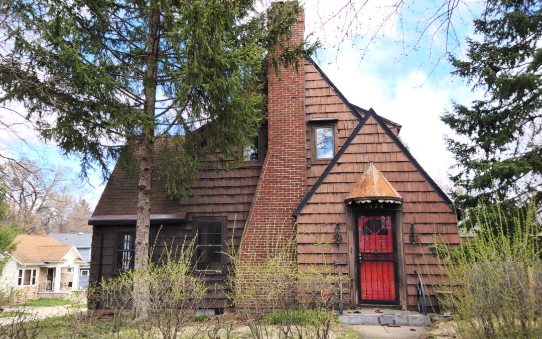 1628 Greenwood Avenue, Rockford IL 61107
