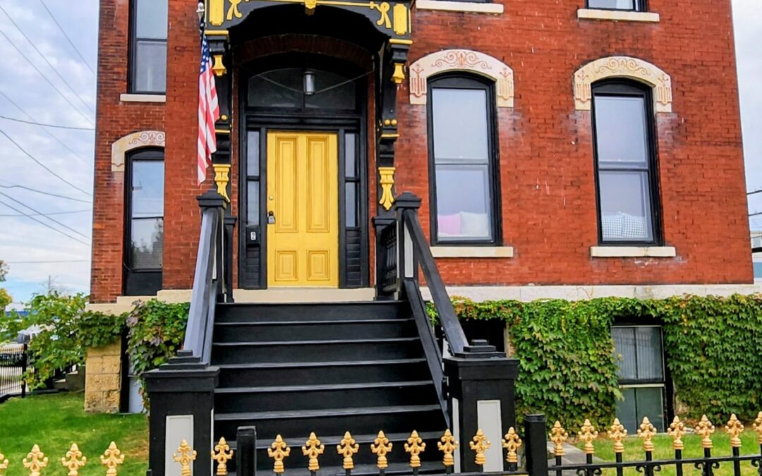 129 N. 2nd Street Unit #2 Rockford Illinois- $1000.00 month