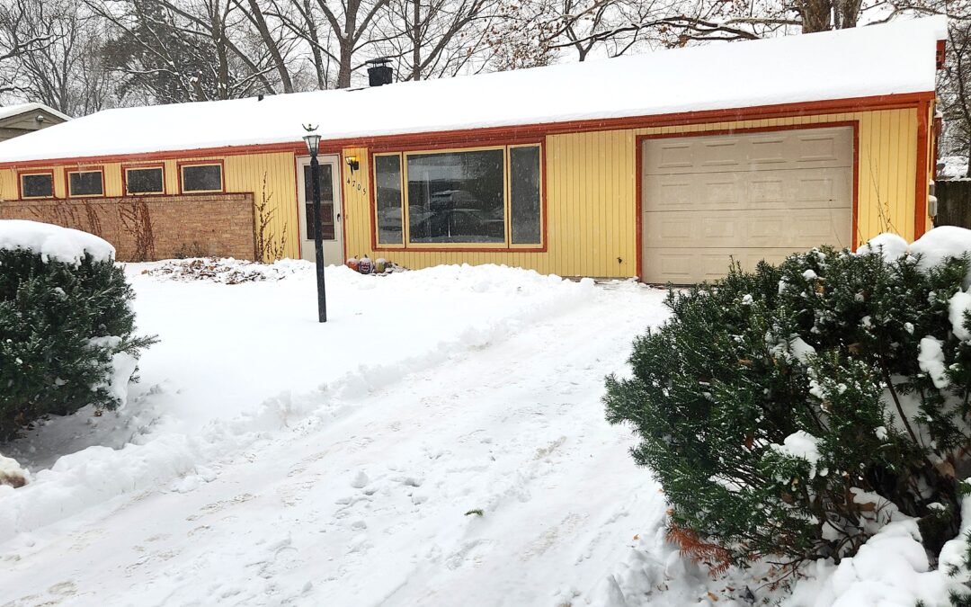 4705 Highcrest Rd Rockford, IL 61107